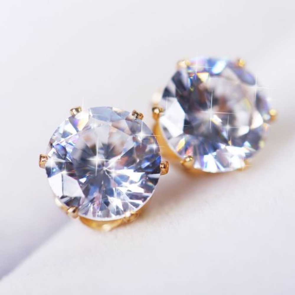 NWT🎉 Diamond Geometric Earrings